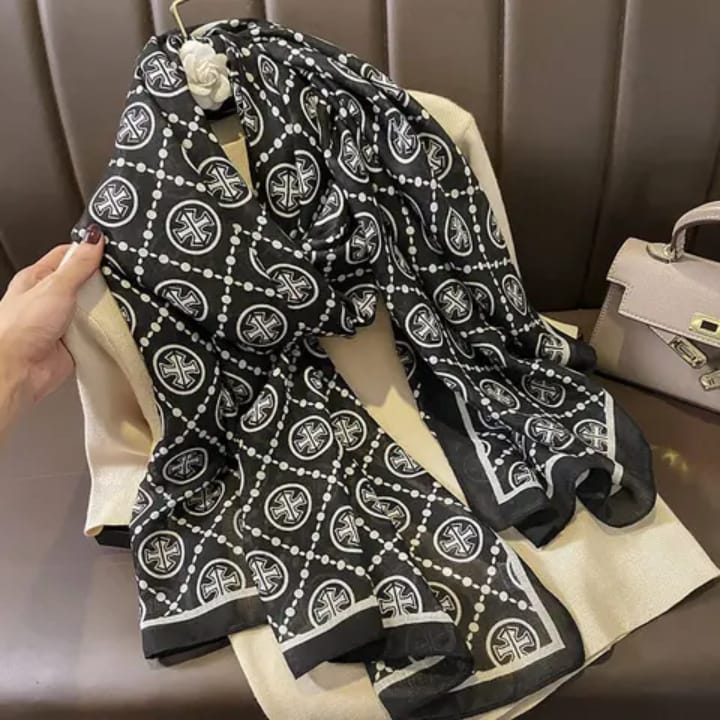 Chic Monochrome Satin Stole with Bold Pattern