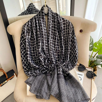 Elegant Black & White Geometric Pattern Scarf