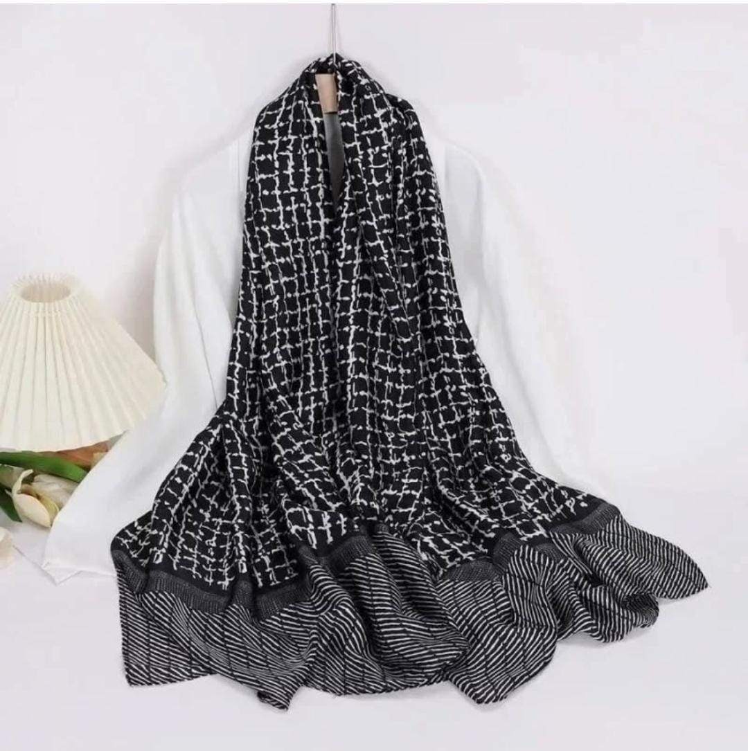 Elegant Black & White Geometric Pattern Scarf